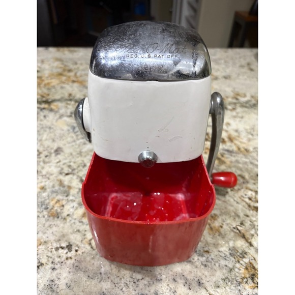 Vintage Ice O Mat Ice Crusher Manual Hand Crank Red White Barware Kitchen Tool - Picture 5 of 6